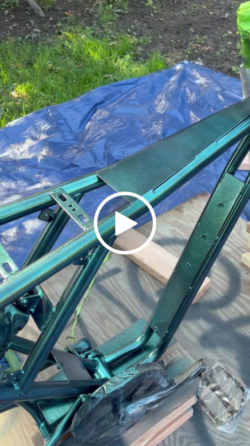 Customer video review of Diamond Green Spray Can Midcoat