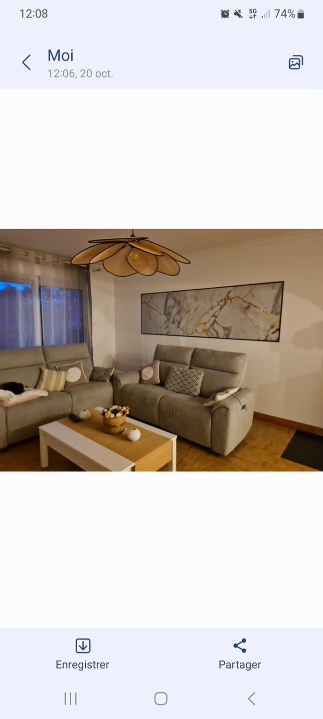 Customer photo review of Panneau Mural PVC Marbre Qatar – Veiné doré, Facile a Poser