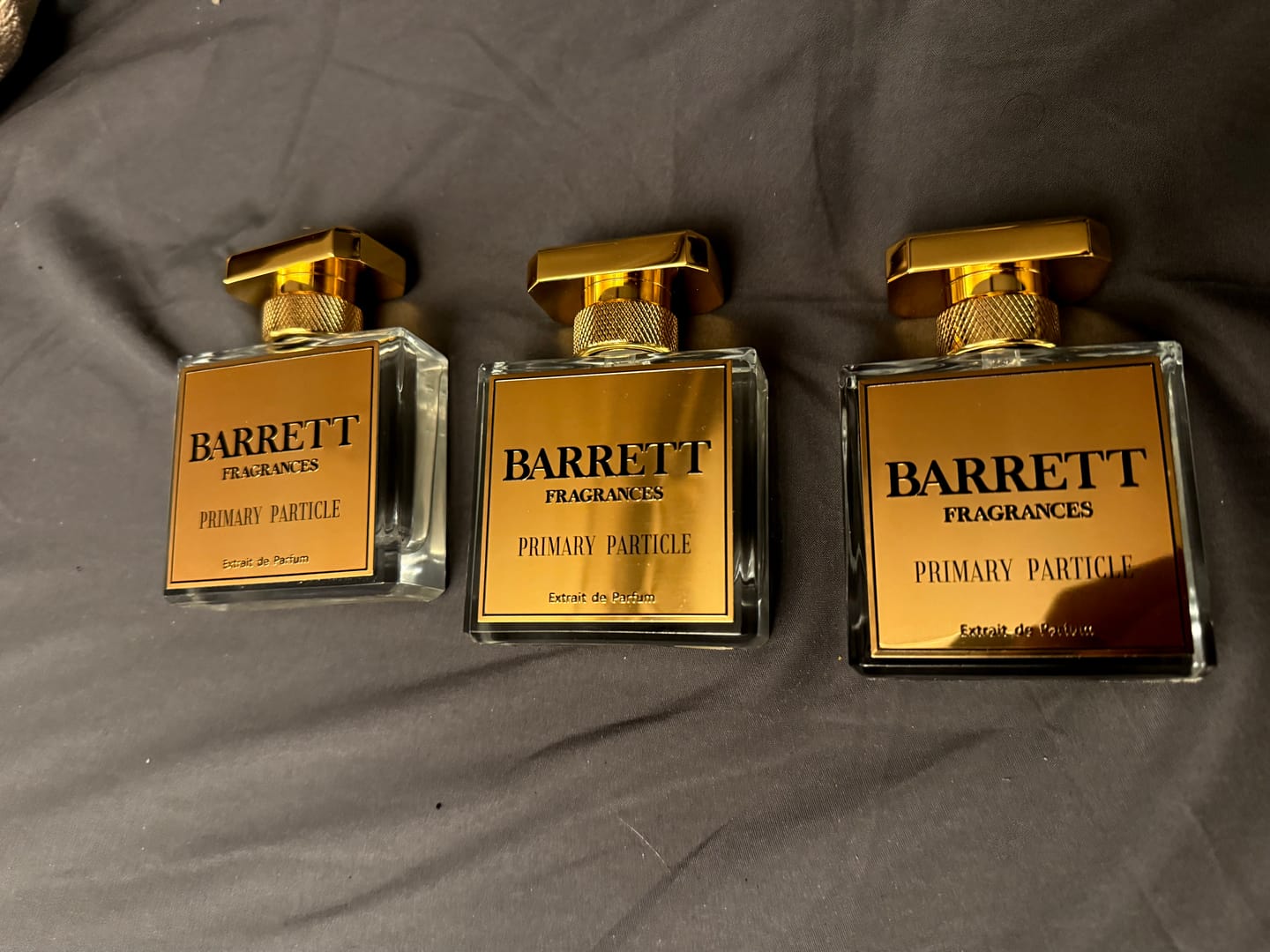 Customer photo review of Primary Particle Inspired by Molecule 01