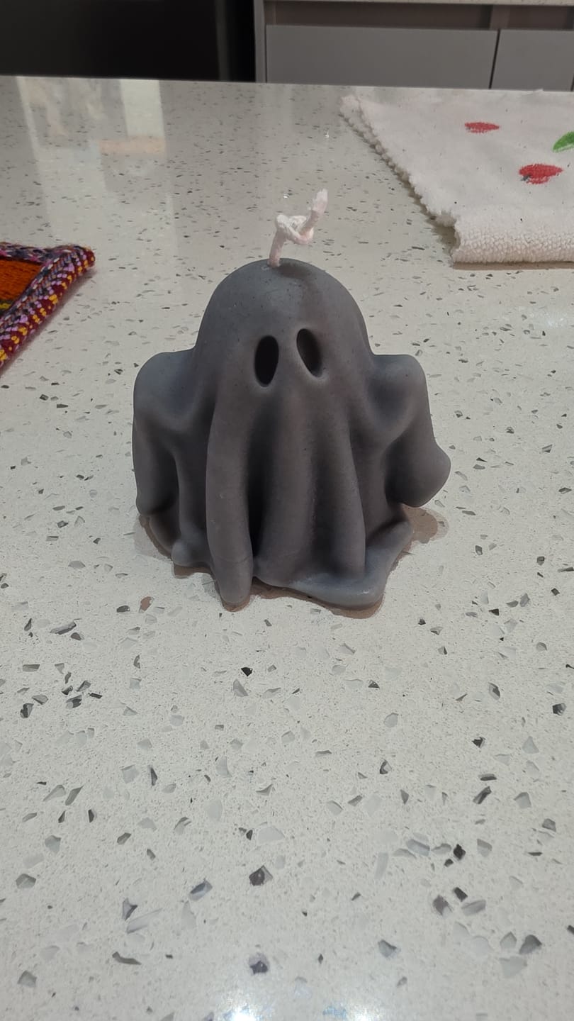 Customer photo review of Molde Fantasma Halloween