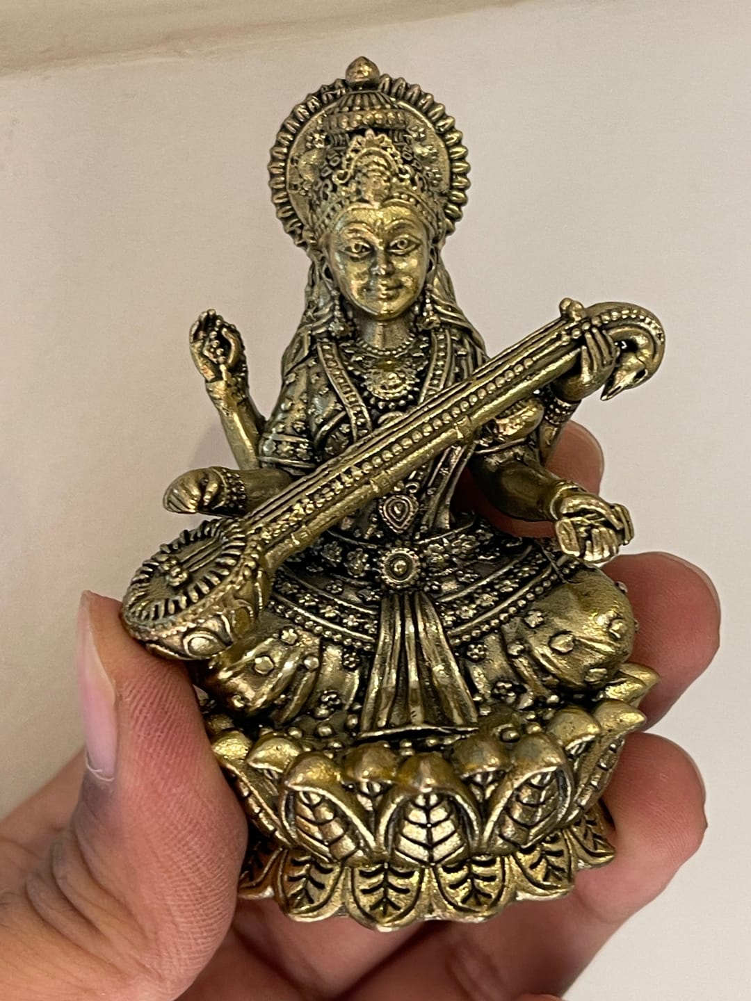 Customer photo review of Saraswati Ji Brass Idol | Vastu Remedy for Wisdom, Learning & Artistic Growth | 3–6 Inch | 110–900 g