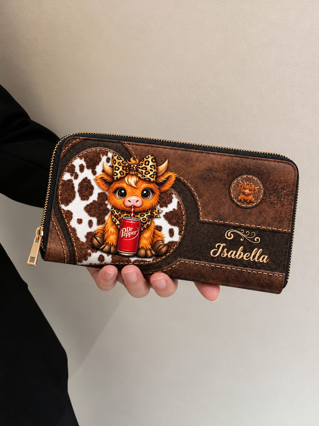 Customer photo review of Personalized Cute Highland Cow PU Leather Wallet, Custom Name Zipper Long Wallet, Cartoon Highland Cow Purse, Birthday Gift for Her