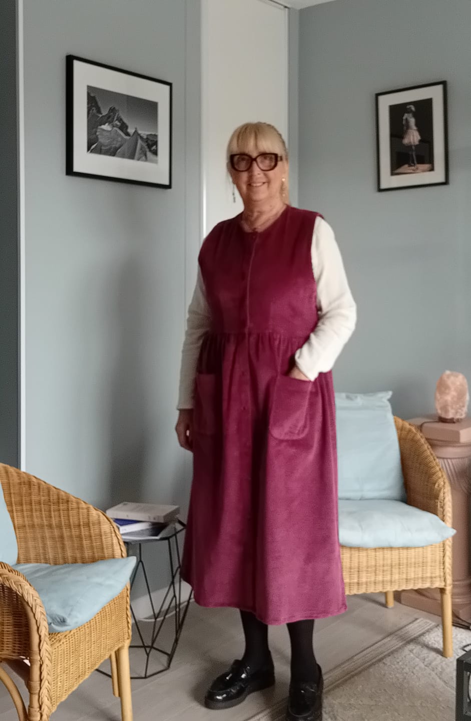 Customer photo review of Robe Pauline — Velours côtelé framboise