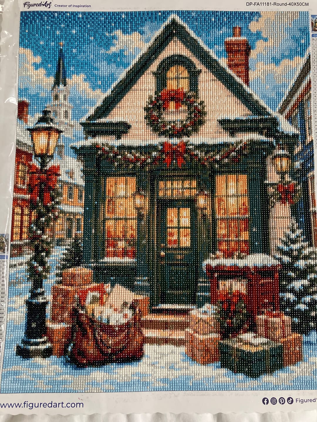Customer photo review of Diamond Painting - Cottage de Noël chaleureux