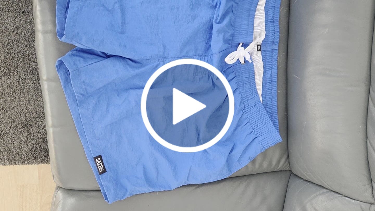 Customer video review of Lifestyle Herren Badeshorts himmelblau by SAEBIS®