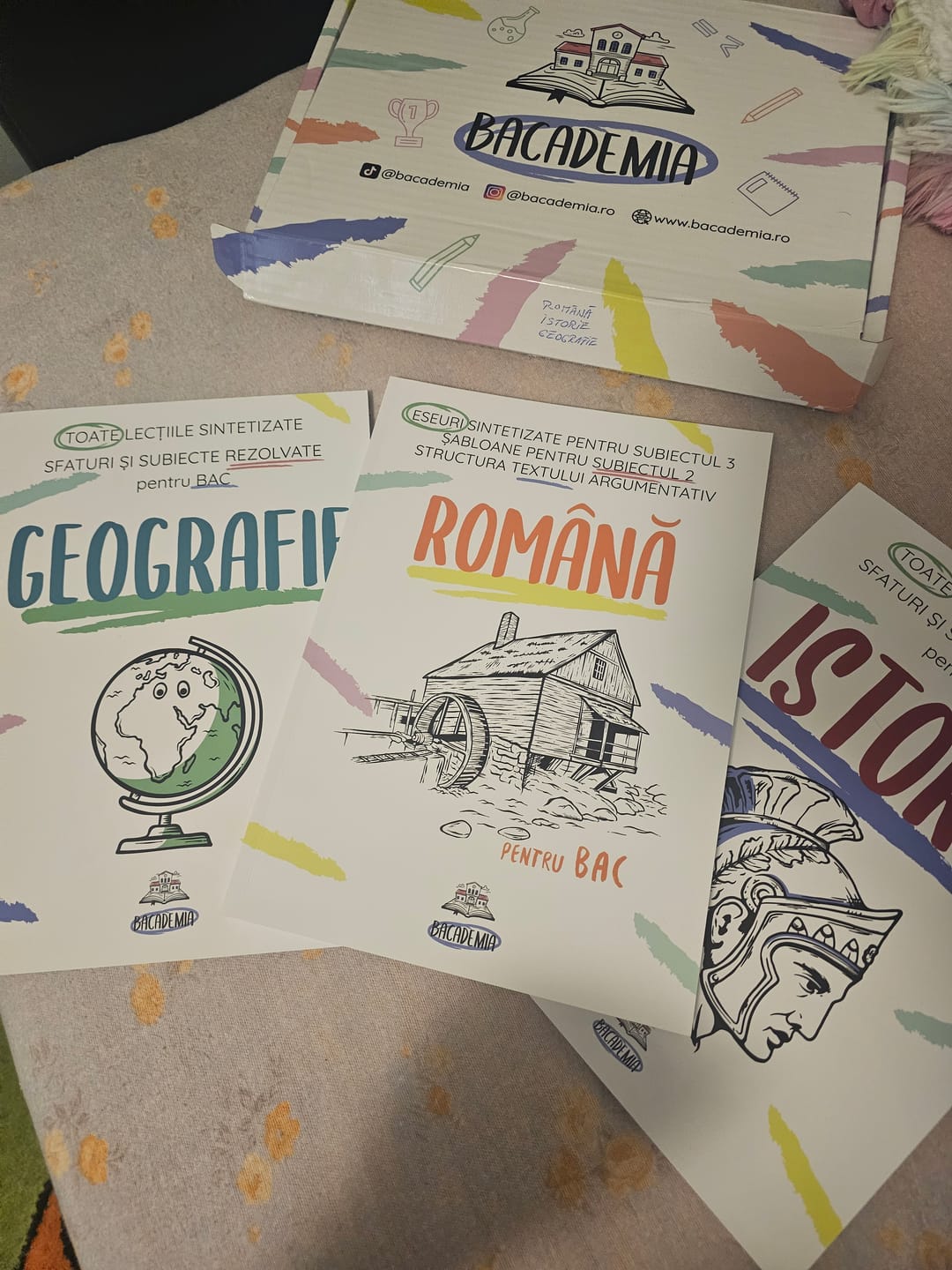 Customer photo review of Pachet Bacalaureat (Română + Istorie + Geografie) Bacademia