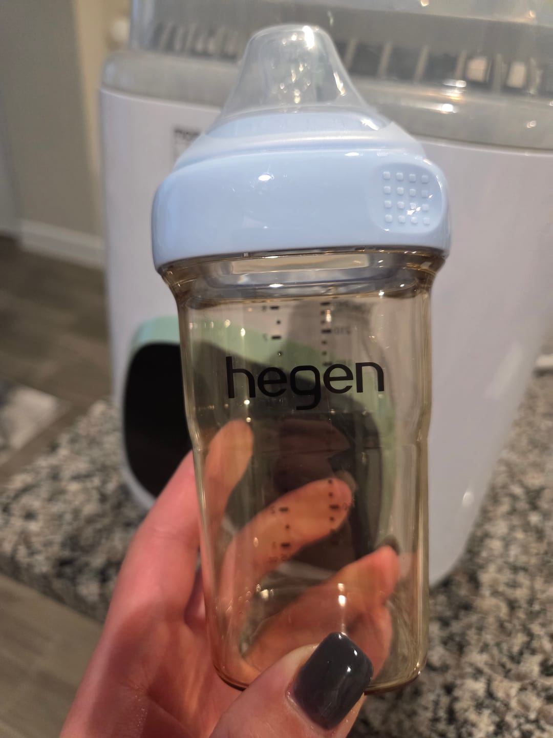 Customer photo review of Hegen PPSU Anti-Colic Baby Bottle - 3 to 6 Months - 240ml/8oz - Blue