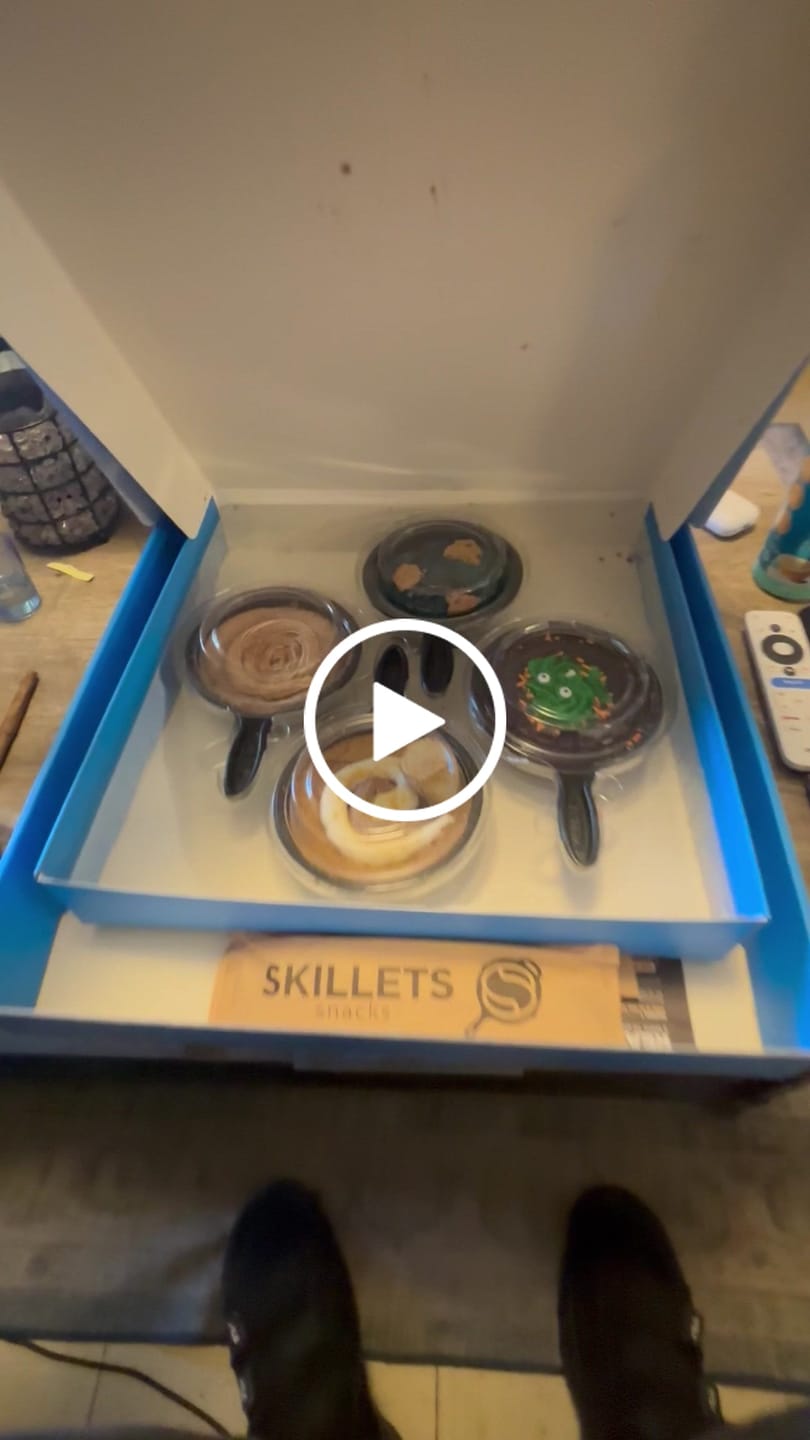 Customer video review of Original 4" Skillet