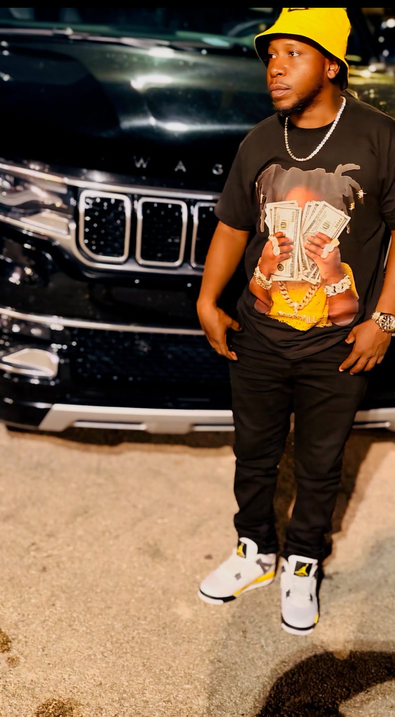 Customer photo review of Tour Yellow 4s DopeSkill T-Shirt Rich Youth Graphic