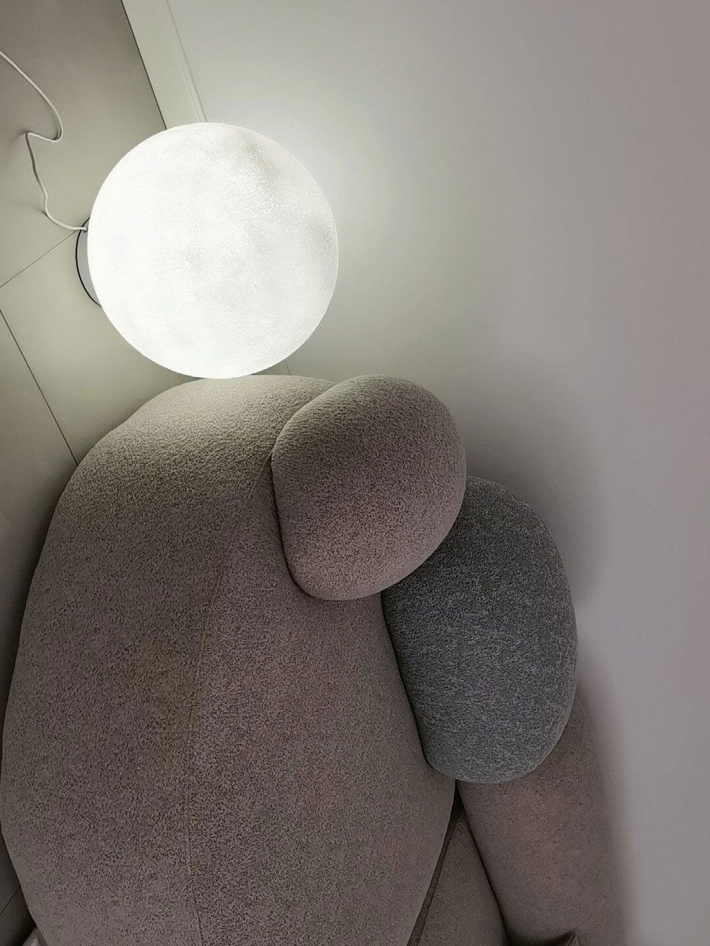 Customer photo review of Moon Surface Table Lamp, White Sphere, Integrated LED, 3000 K