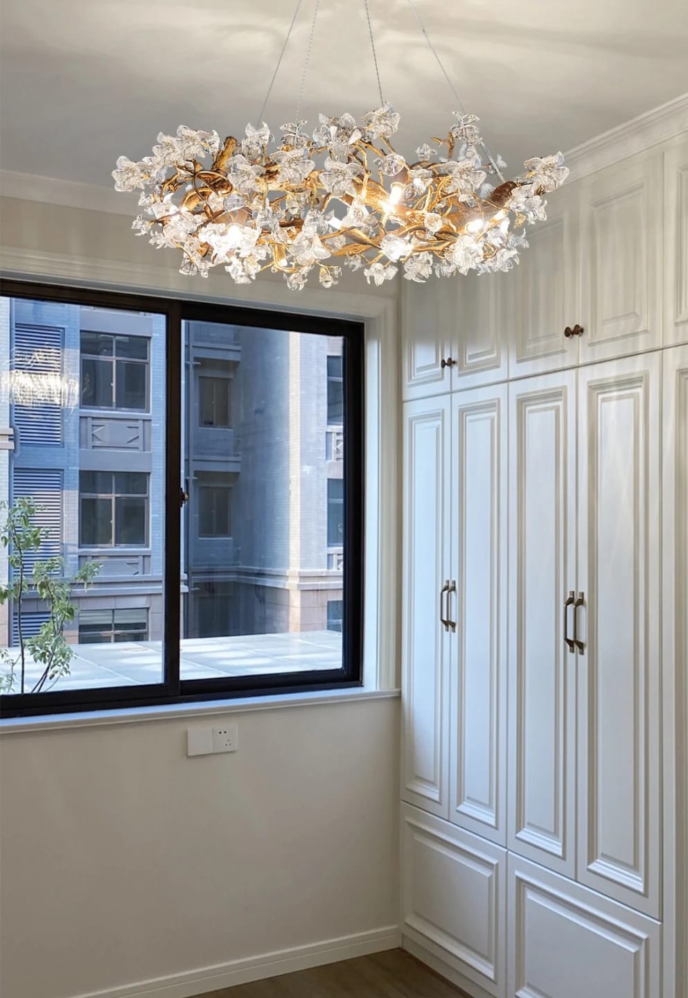 Customer photo review of Round Crystal Chandelier, Branching Frame with Petals, 61–150 cm
