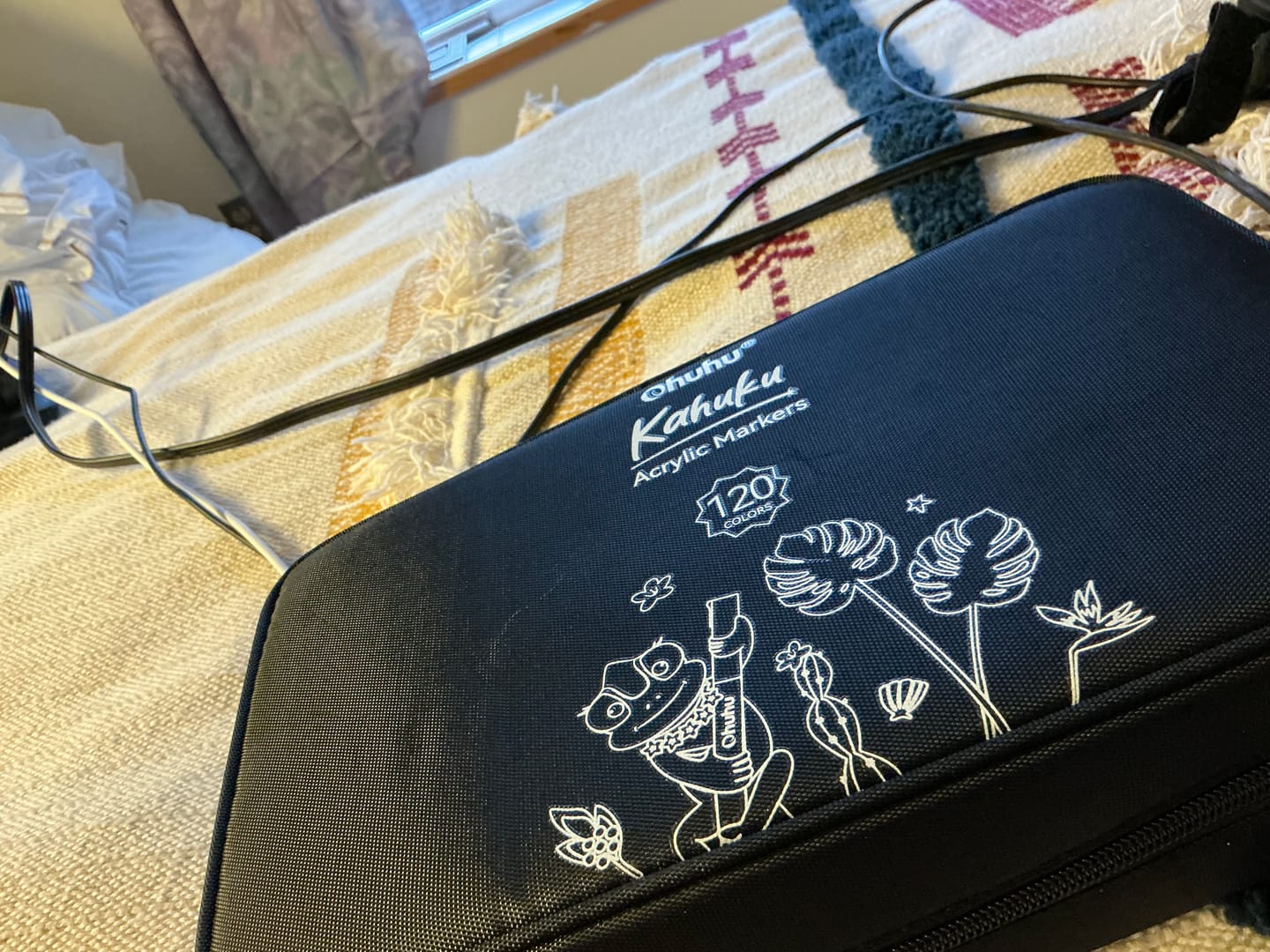 Customer photo review of Ohuhu Kahuku Series Direct-ink Acrylic Paint Markers