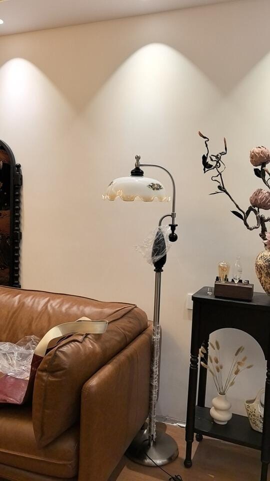 Customer photo review of Floral Glass Shade Floor Lamp, Wood Base, Metal Frame, 162 cm