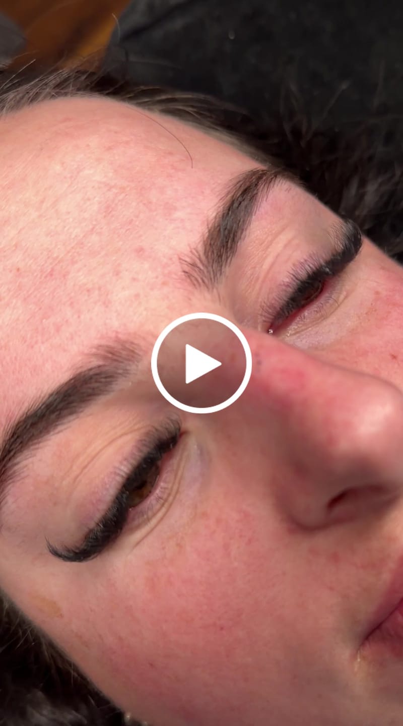 Customer video review of Giali Lashes X TREME 0.5 Second Eyelash Extension Adhesive | 6–8 Week Retention