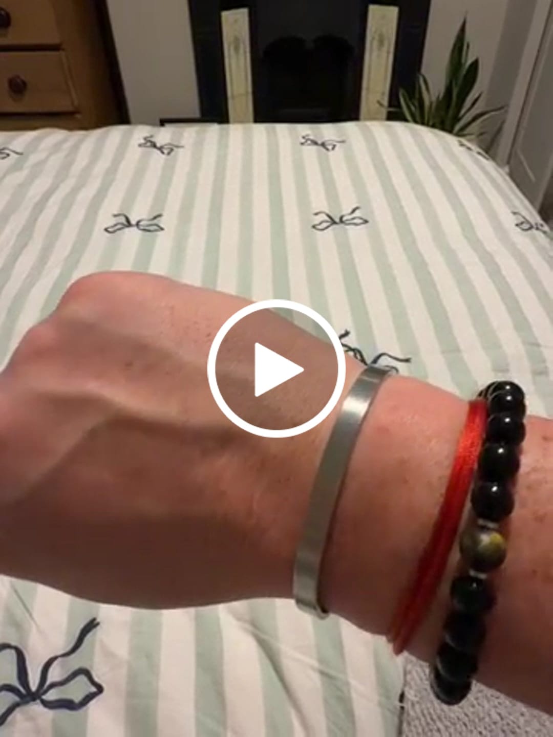 Customer video review of The Classic Cuff - Silver