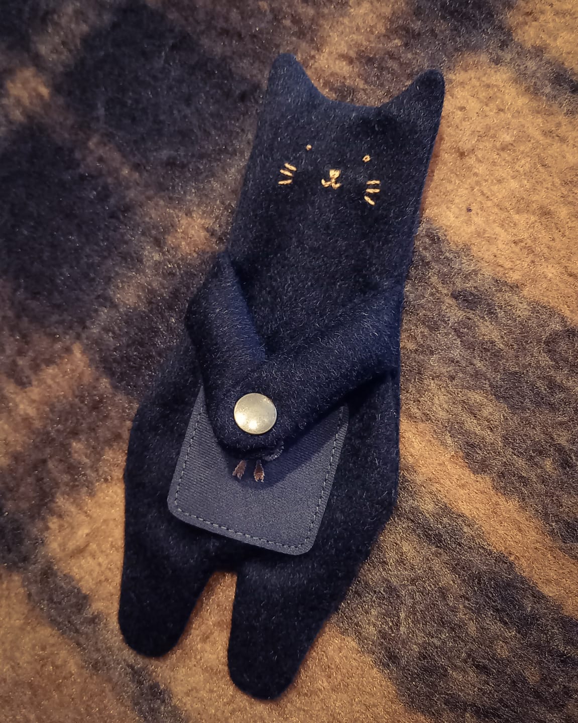 Customer photo review of Hug Cat/Bear Zipper Pouch Bag Charm