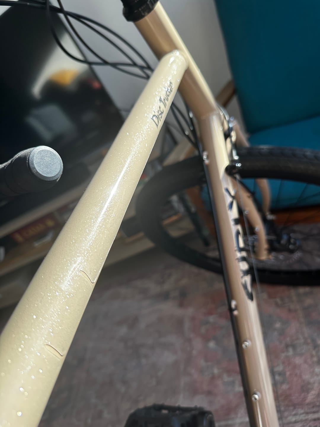 Customer photo review of Sparkle Shift Frame Keeper