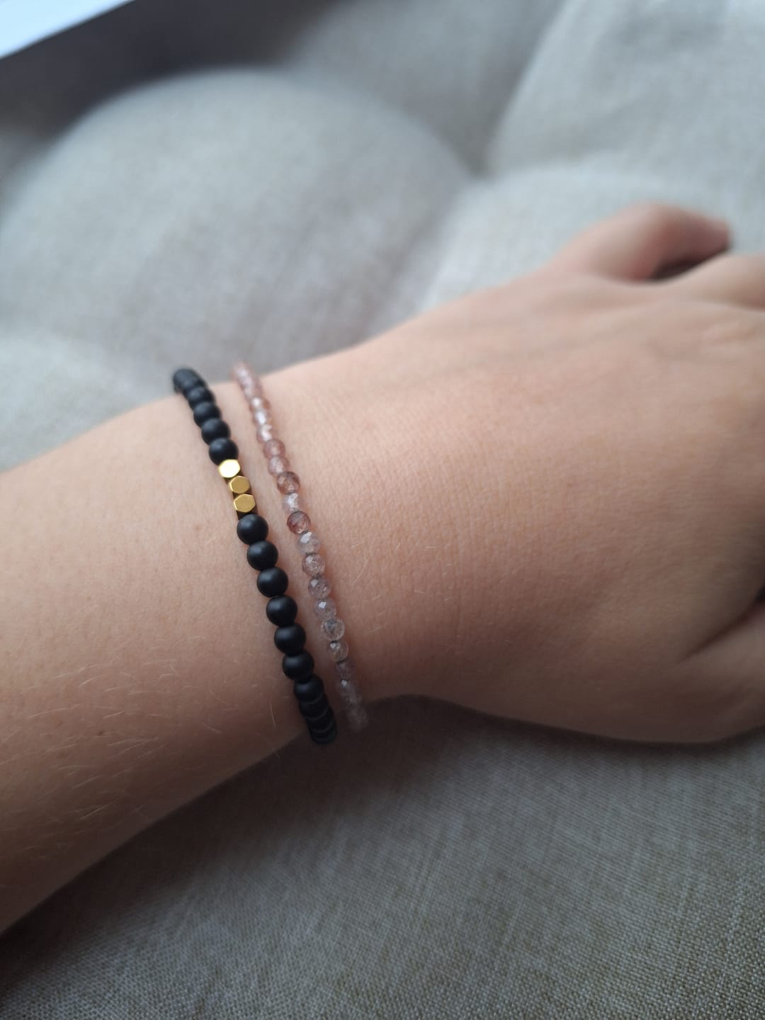 Customer photo review of Rosenquarz Armband - Perlen