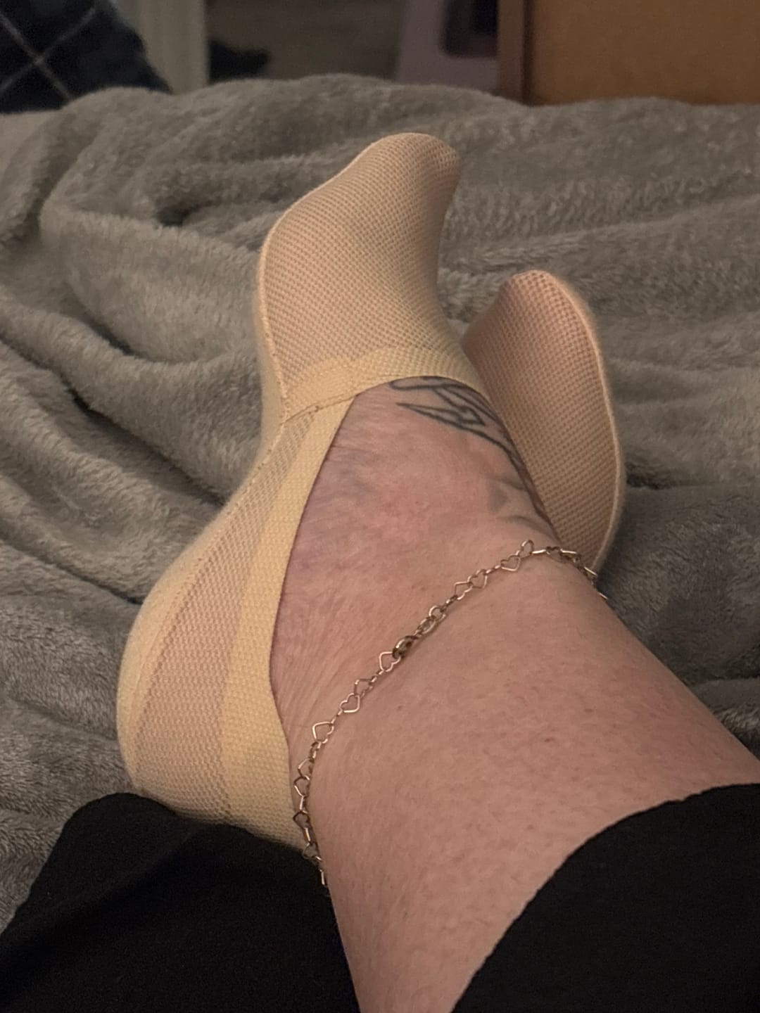 Customer photo review of 3 Pack Invisible Socks