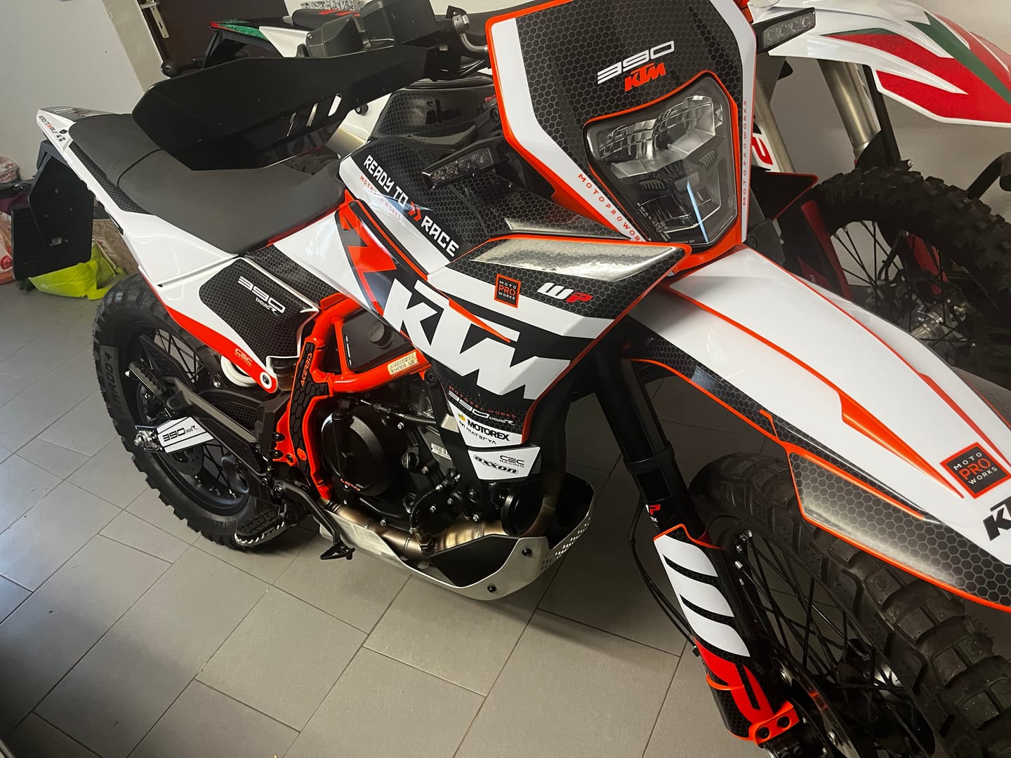 Customer photo review of KTM 390 Enduro R GRAPHICS - "RR-Tech" (White)