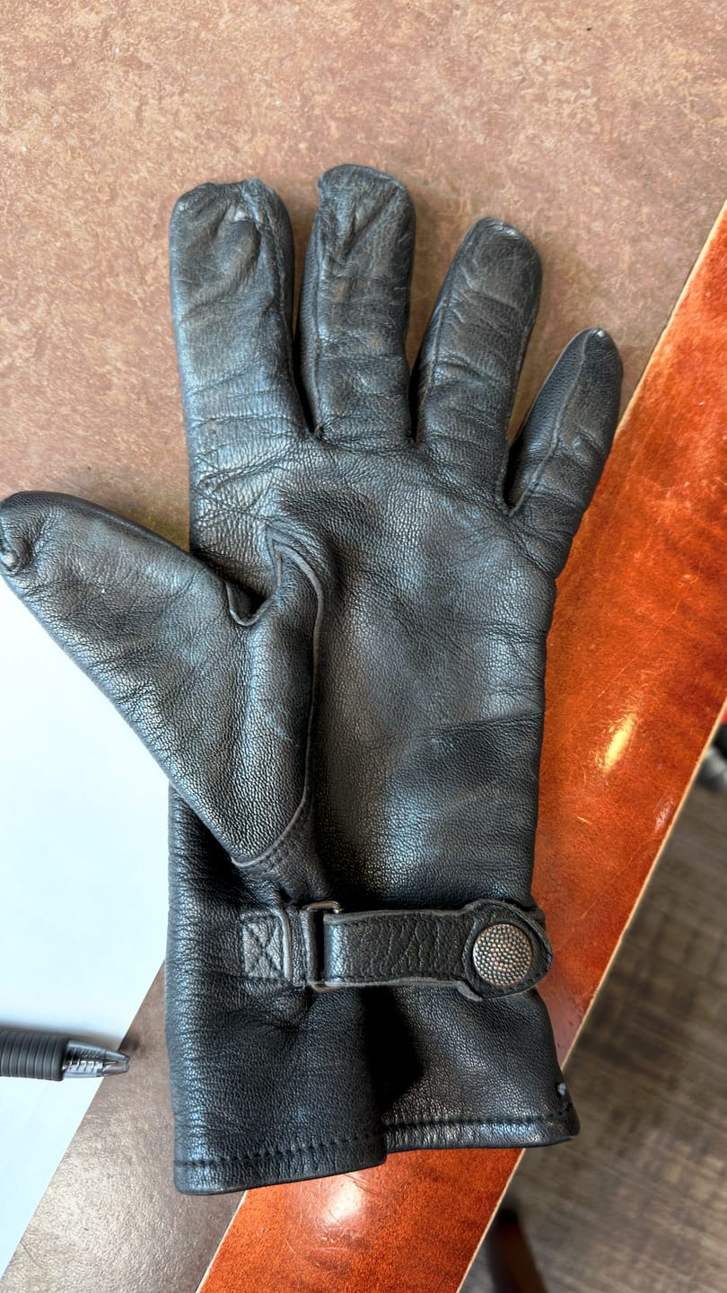 Customer photo review of Original British Military Combat Gloves Wrist Straps Leather Army Issued Black