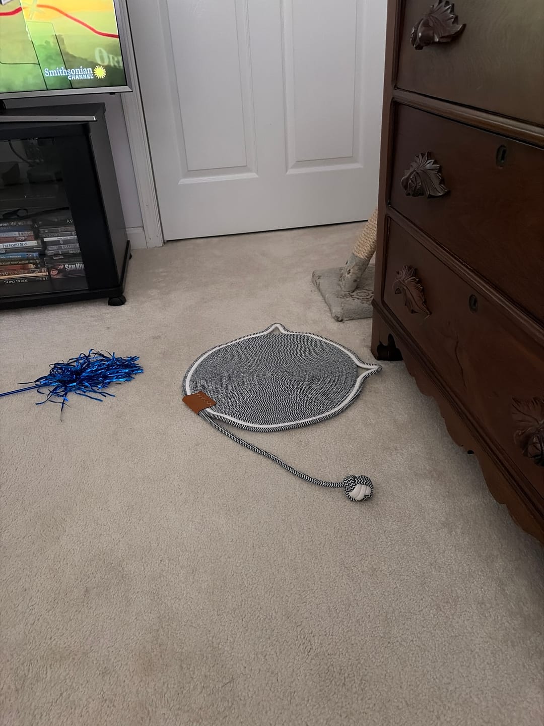 Customer photo review of Instinct Mat | The Scratching Mat Her Biology Actually Recognizes (NEW)