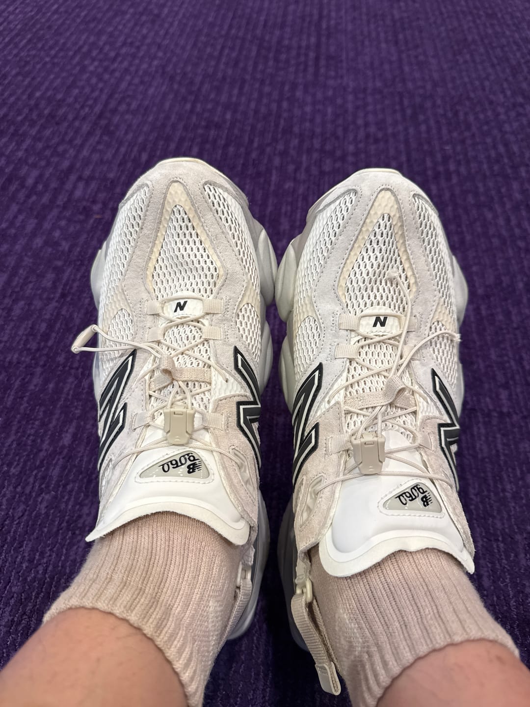 Customer photo review of 【日本限定款 】New Balance U9060 Summer Sea Salt 奶油色 U90609IH