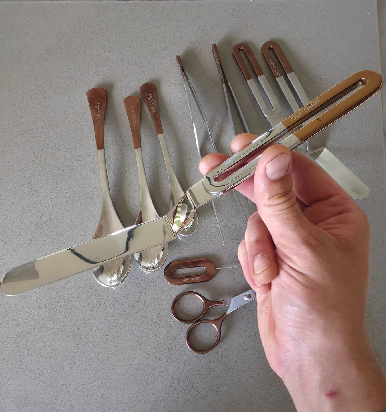 Customer photo review of Large LiftOff Chef's Palette Knife