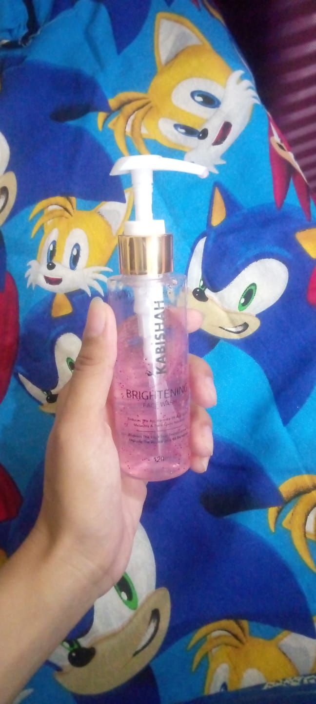 Customer photo review of LuminaBright Whitening Face Wash