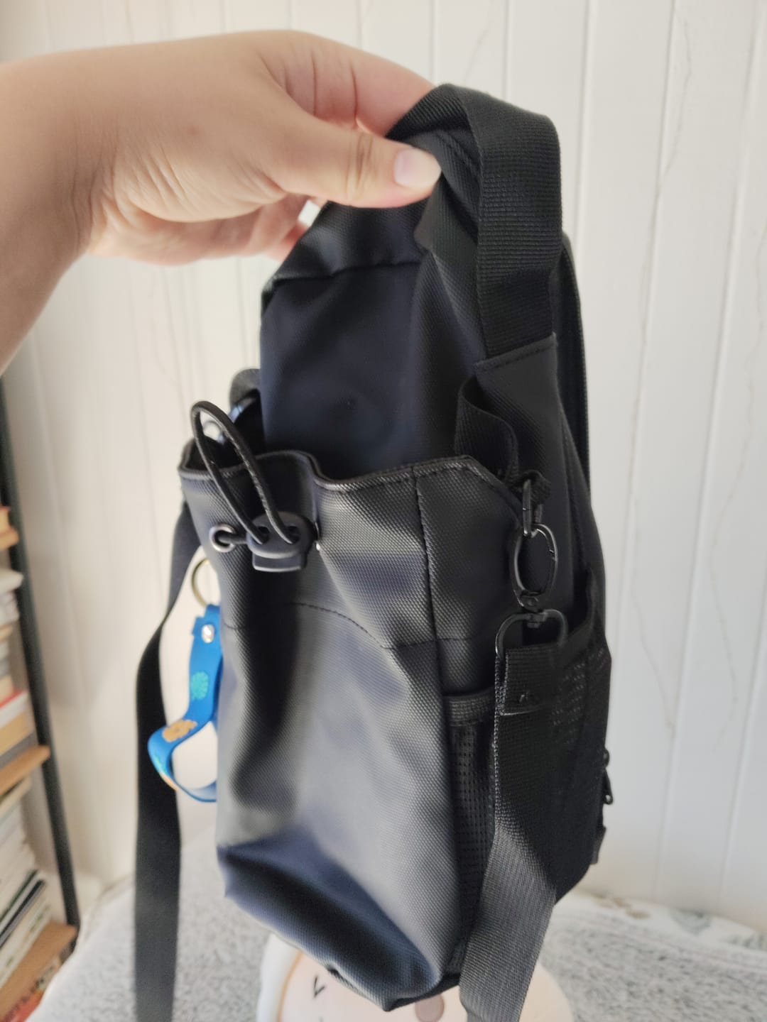 Customer photo review of Bolsa Magnética Unisex para Gimnasio Correa Ajustable Soporte de Botella de Agua