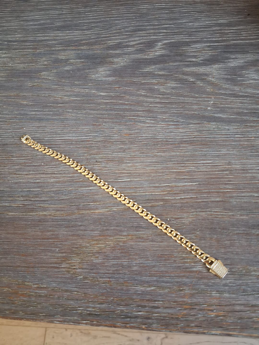 Customer photo review of Armband VIP Mini Gurmet -14K vergoldet