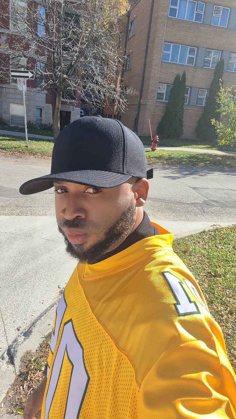 Customer photo review of Custom Gold White-Green Classic Style Mesh Authentic American Football Jersey