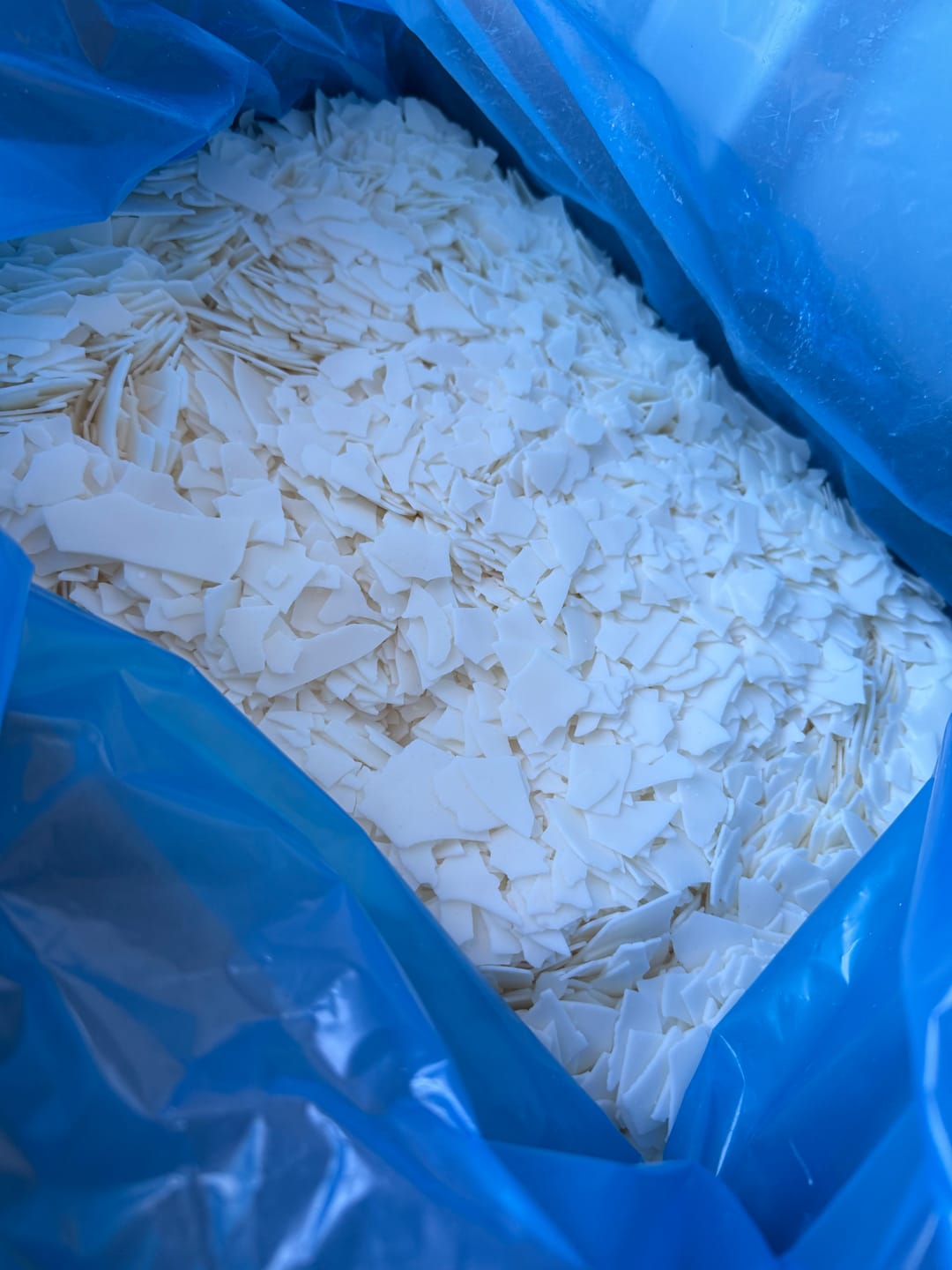 Customer photo review of Golden Brands 454 Coconut Soy Wax - 45lbs