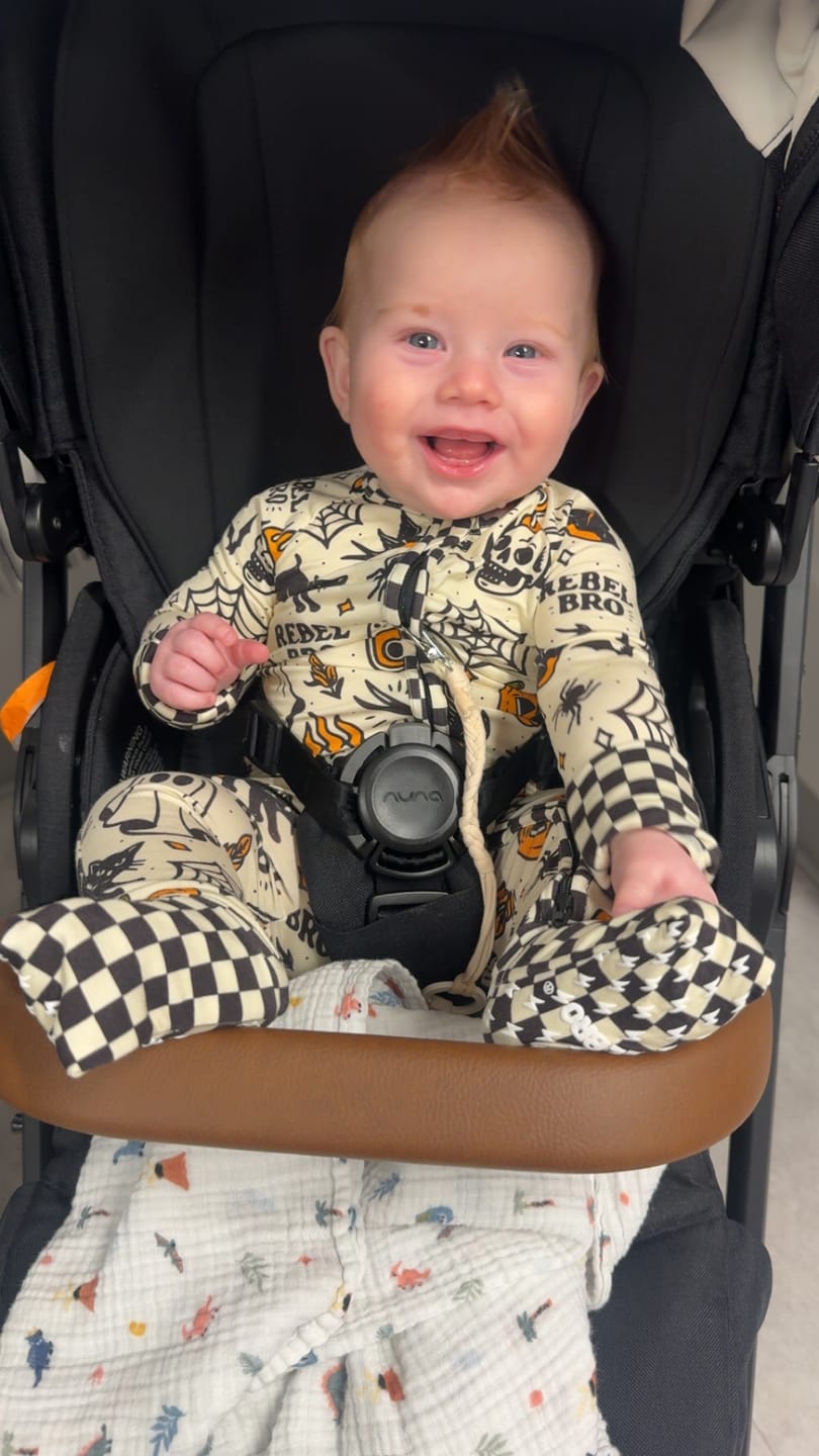 Customer photo review of Bamboo Zippy Sleeper in Halloweentown
