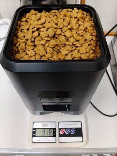 Customer photo review of Smart Pet Feeder Automatic Cat Feeder Dog Slow Food Machine With Timed Quantitative Automatic Cat Food Dispenser Cat Dog Bowl