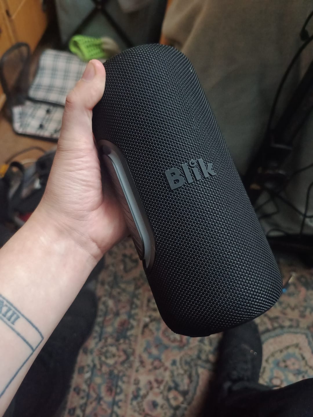 Customer photo review of Parlante Bluetooth Portátil Blik Hypebass40 40W IPX5 8 Hrs