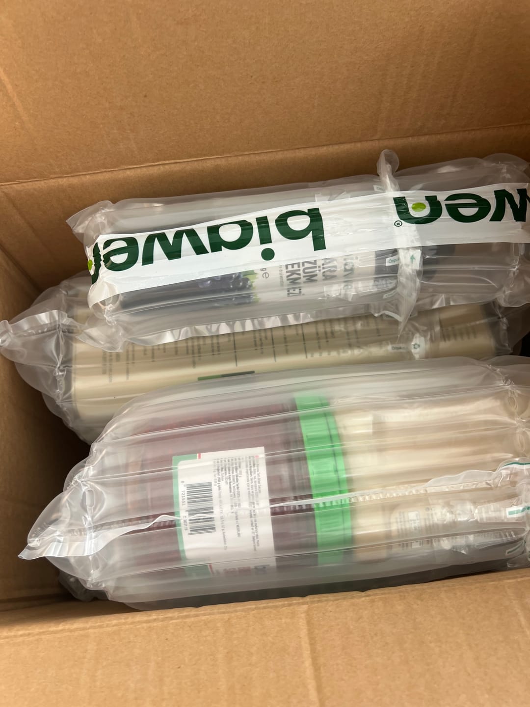 Customer photo review of Yeni Hasat Analizli Soğuk Sıkım Extra Virgin Zeytinyağı