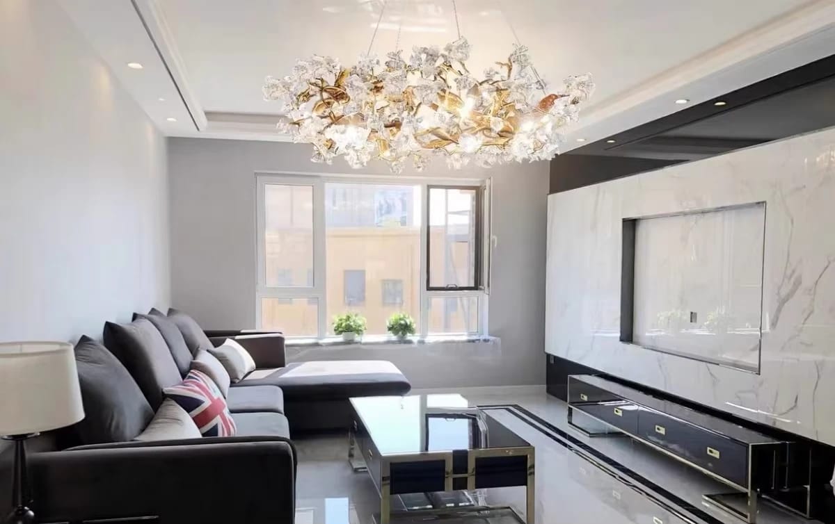 Customer photo review of Round Crystal Chandelier, Branching Frame with Petals, 61–150 cm