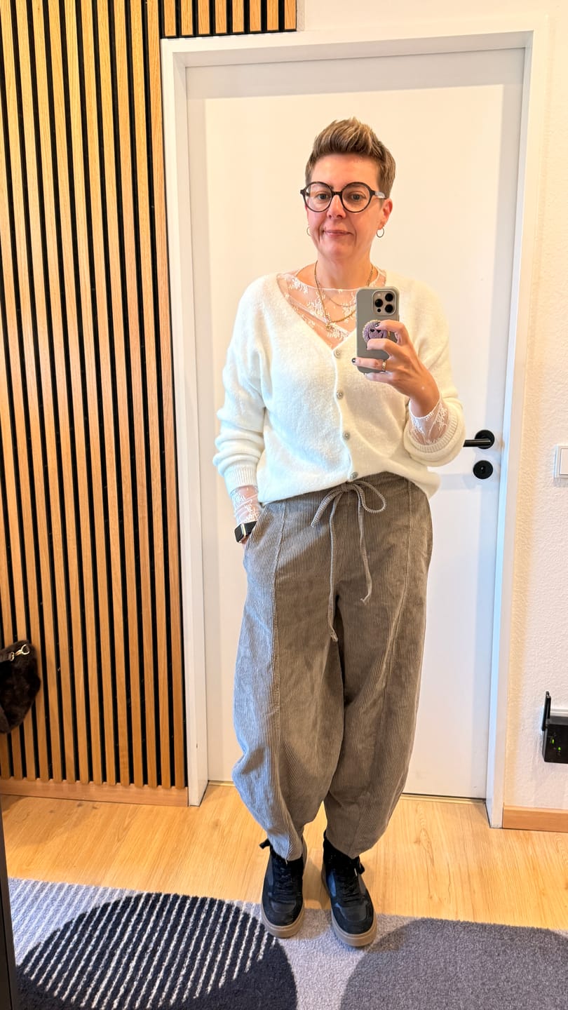 Customer photo review of Verspielte Barreljeans - Blau