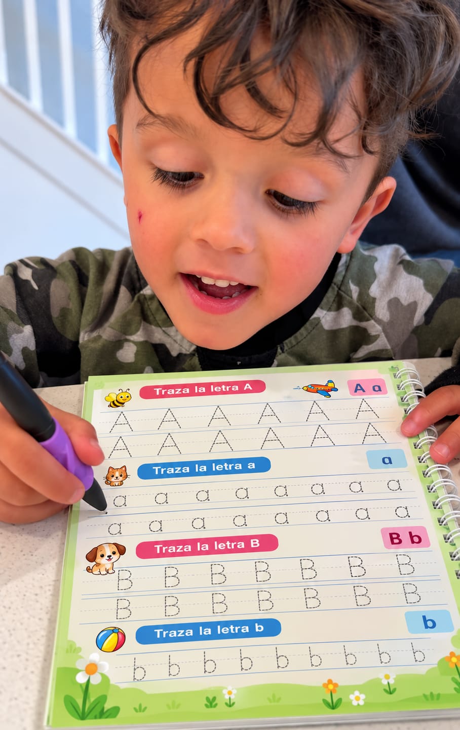 Customer photo review of Cuadernos Mágicos Luditrazo – Traza, Borra y Repite