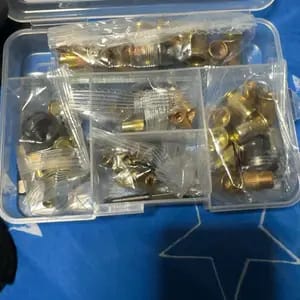 Customer photo review of Ferramenta manual para porcas rebitáveis em aço carbono