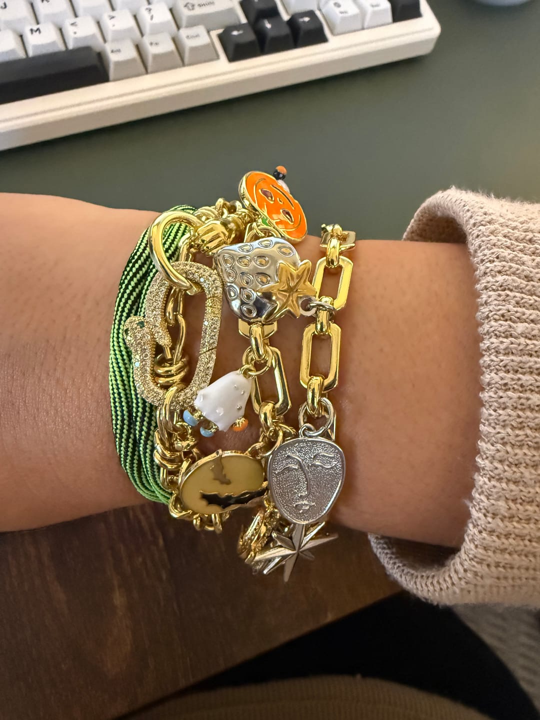 Customer photo review of 7 CHARM Bracelet Bundle - (Chain OR Clips + 7 CHARMS) TT LIVE