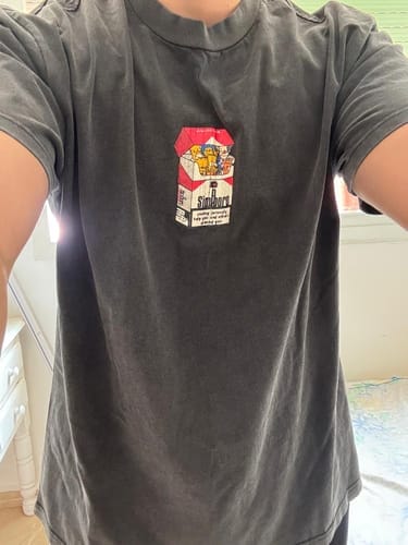 Customer photo review of Simpboro Unisex Vintage T-Shirt
