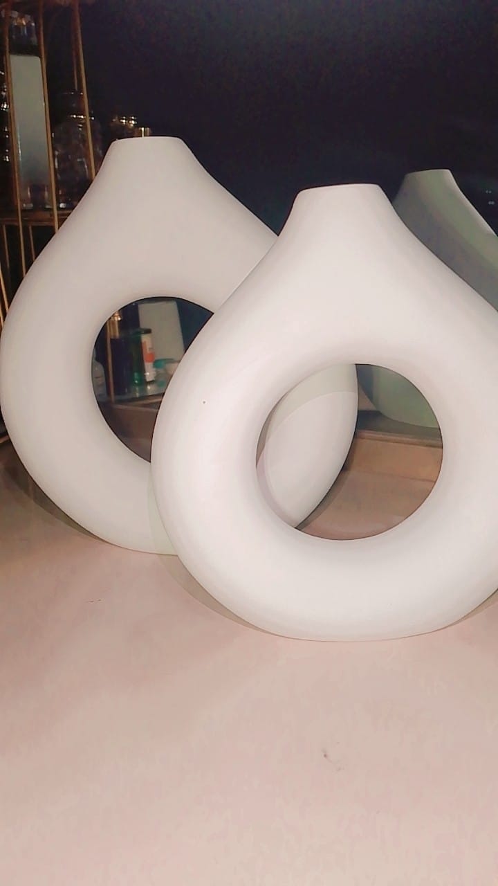 Customer photo review of White Donut Bud Vase Set of 2