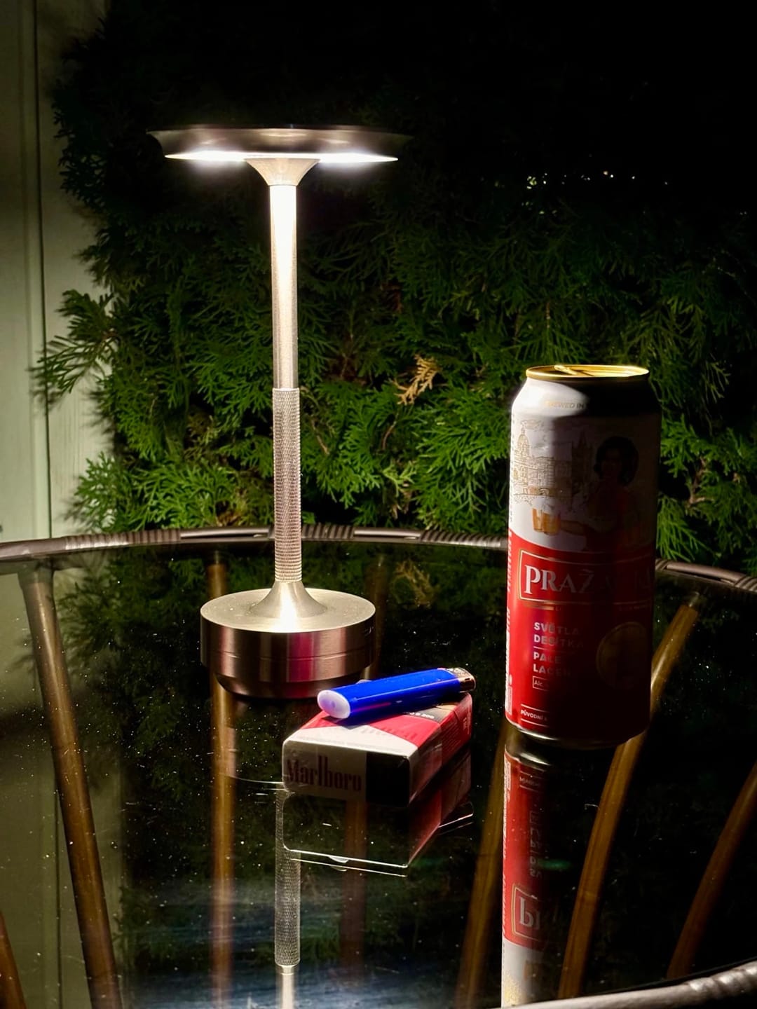 Customer photo review of Lampe à Poser Sans Fil LED Rechargeable, Lampe de Table Tactile Minimaliste à Intensité Variable pour Chevet, Salon et Salle à Manger - Ysaline