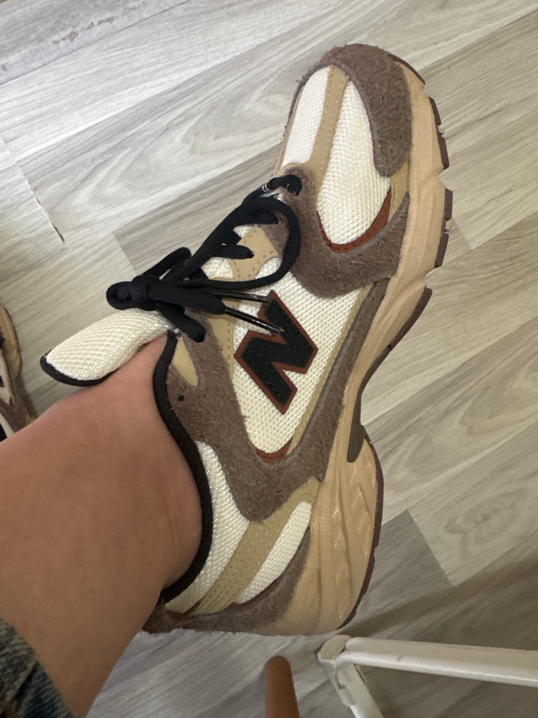 Customer photo review of New Balance 530 Dark Mushroom/Incense/Linen MR530SNC