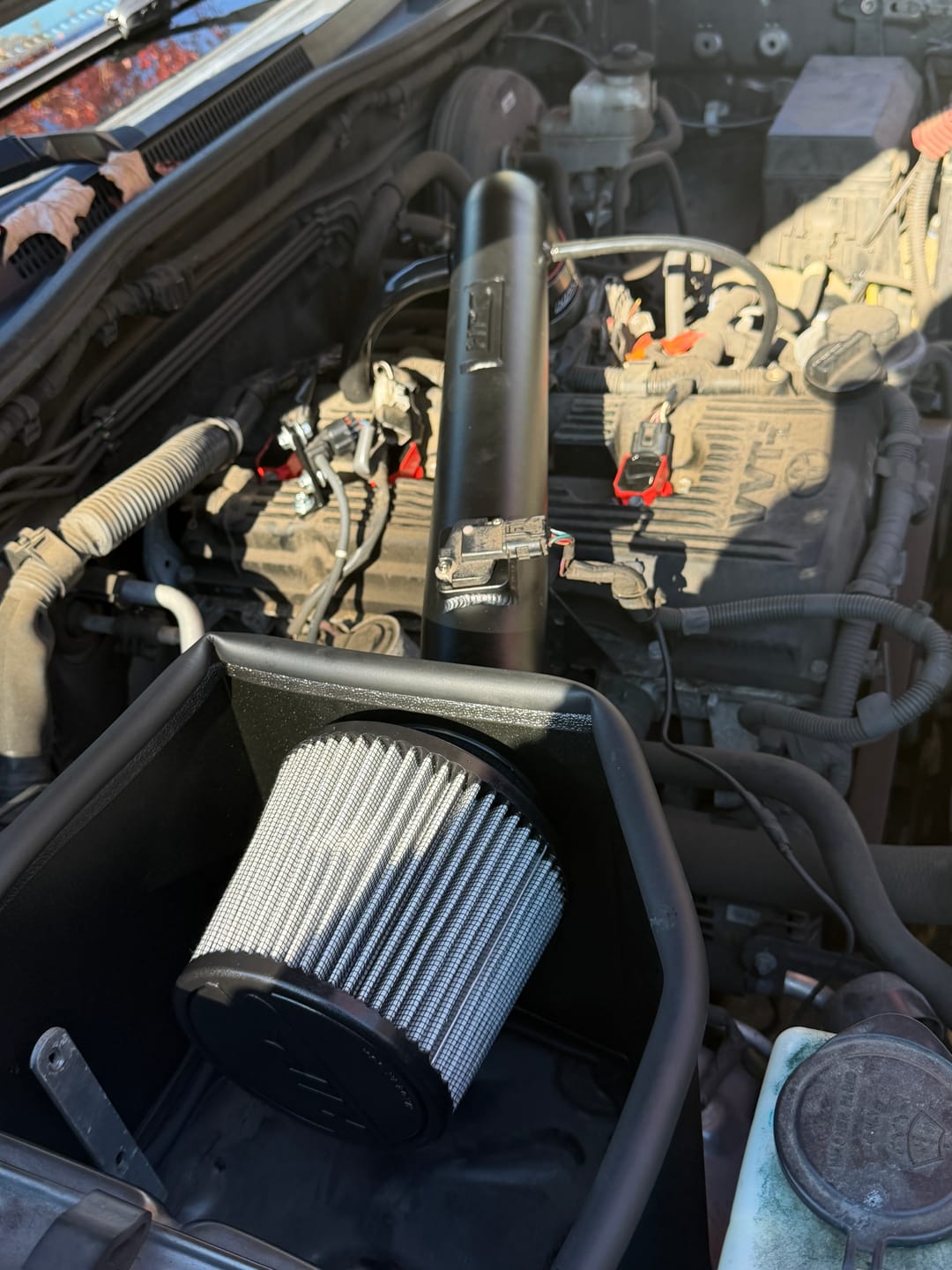 Customer photo review of HPS Performance HPS Shortram Air Intake Kit 2005-2015 Toyota Tacoma Pickup 2.7L, Includes Heat Shield, 827-169