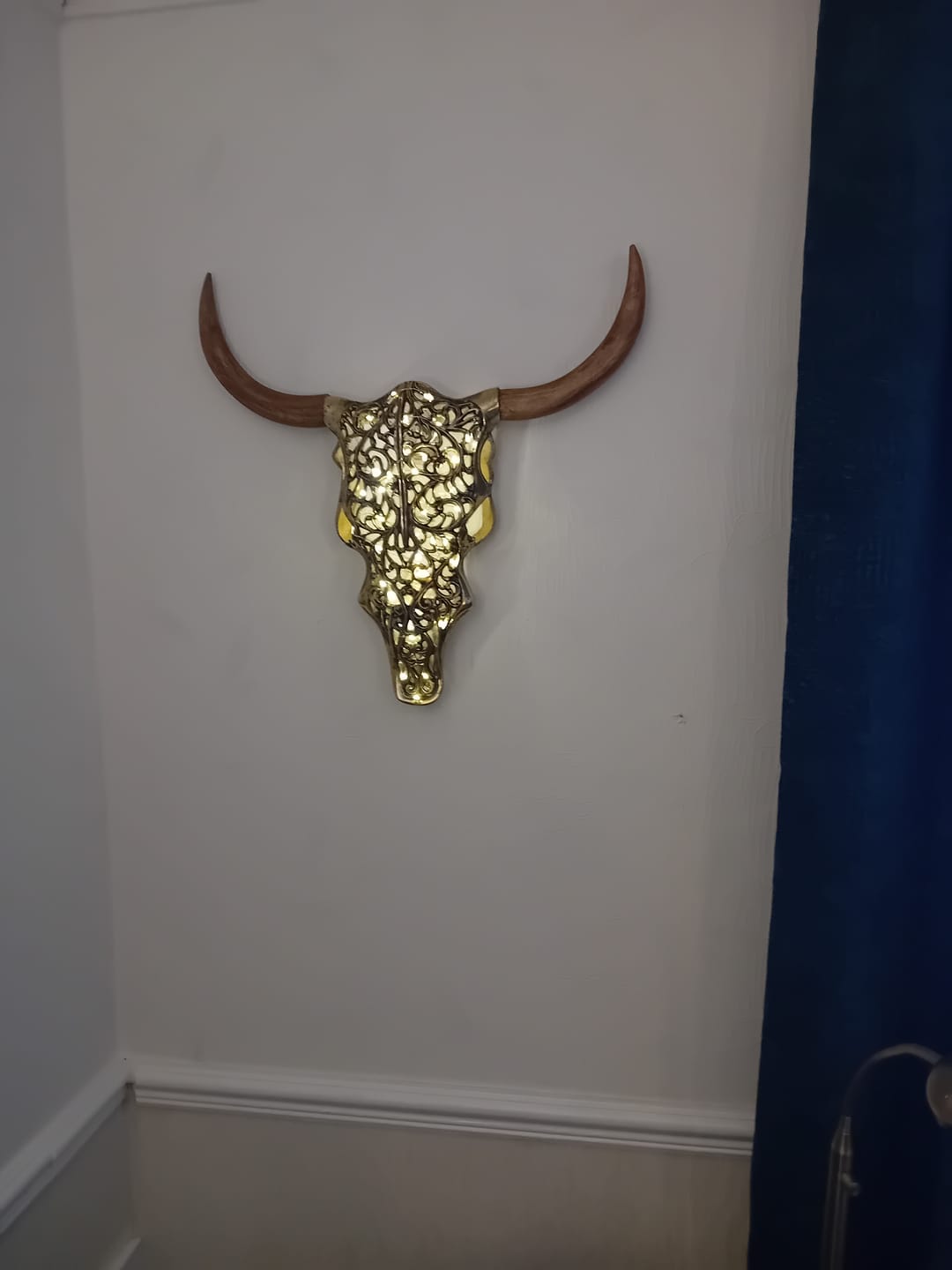 Customer photo review of Wall Mounted Tribal Skull - Antiqued Gold Effect