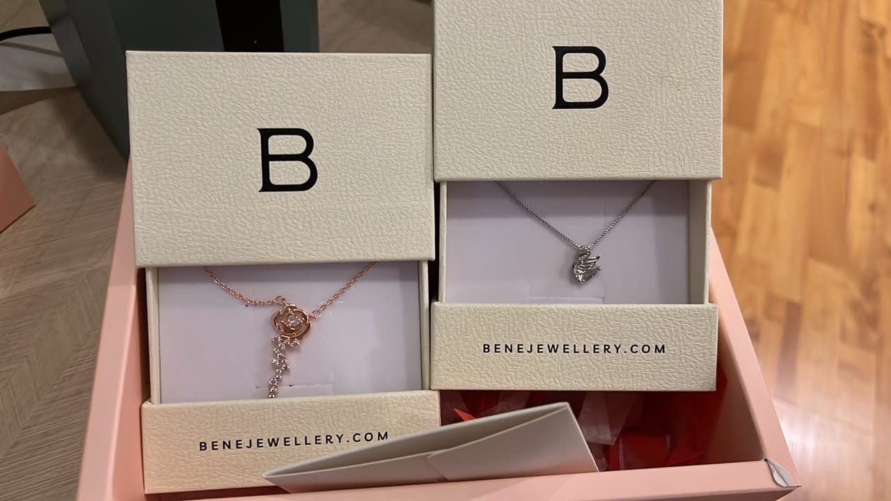 Customer photo review of Isabella Rose Necklace