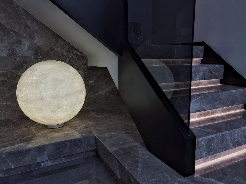 Customer photo review of Moon Surface Table Lamp, White Sphere, Integrated LED, 3000 K
